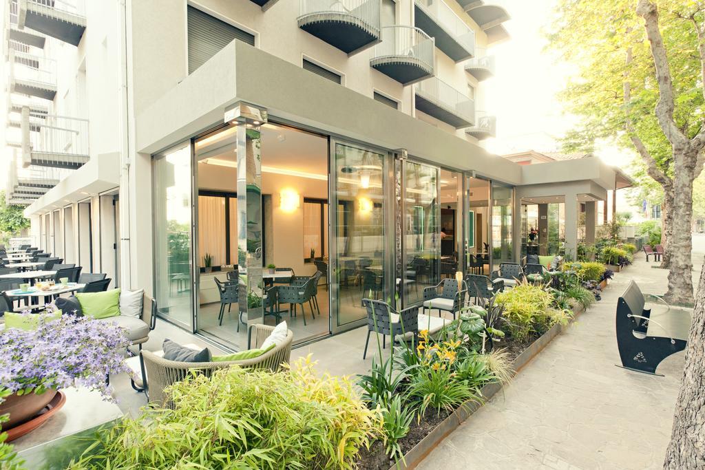 Hotel Stanchini Bellaria-Igea Marina Exteriör bild