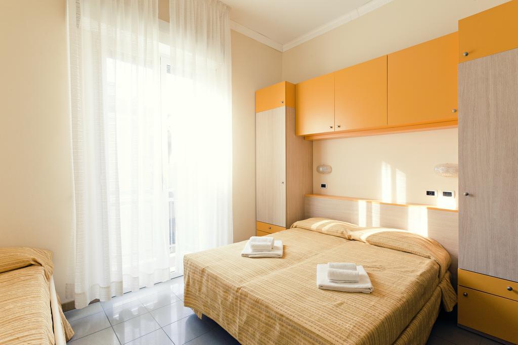 Hotel Stanchini Bellaria-Igea Marina Exteriör bild