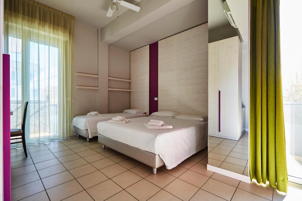 Hotel Stanchini Bellaria-Igea Marina Exteriör bild